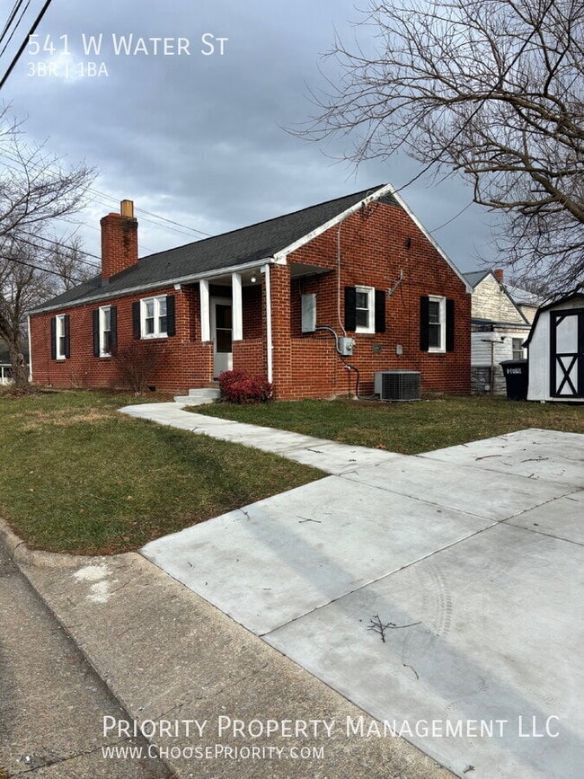 Building Photo - 541 W Water St