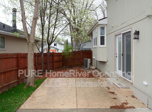 Building Photo - 2121 S 163rd Cir