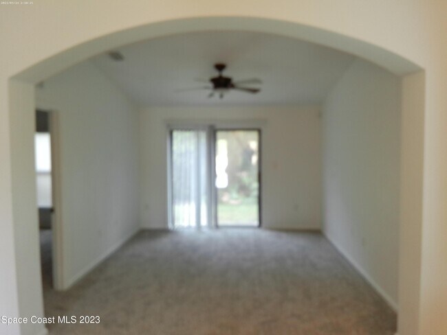 Building Photo - 435 Margie Dr