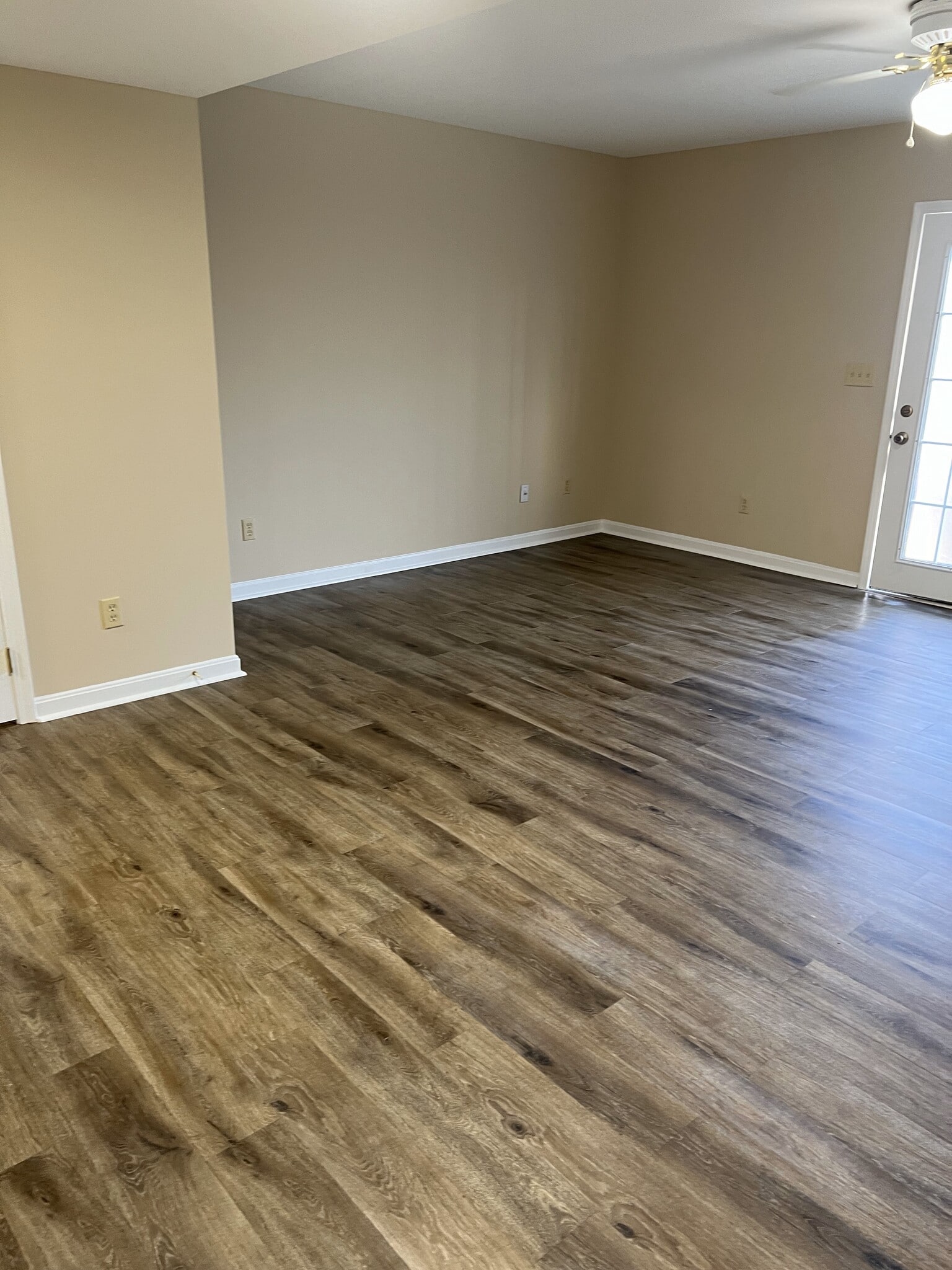 Building Photo - 2057 Leland Dr