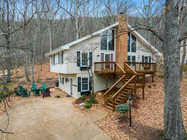 Building Photo - 2964 Hopkins Dr