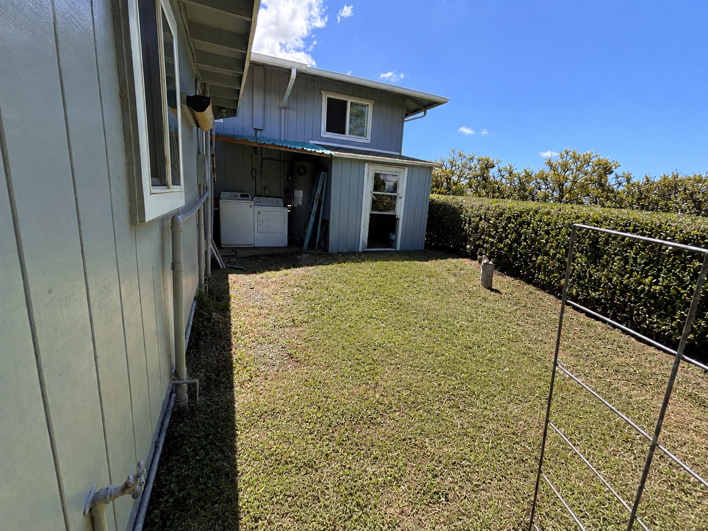 back of unit. Perfect for a raised flower garden; outdoor space. - 2842 Old Haleakala Hwy