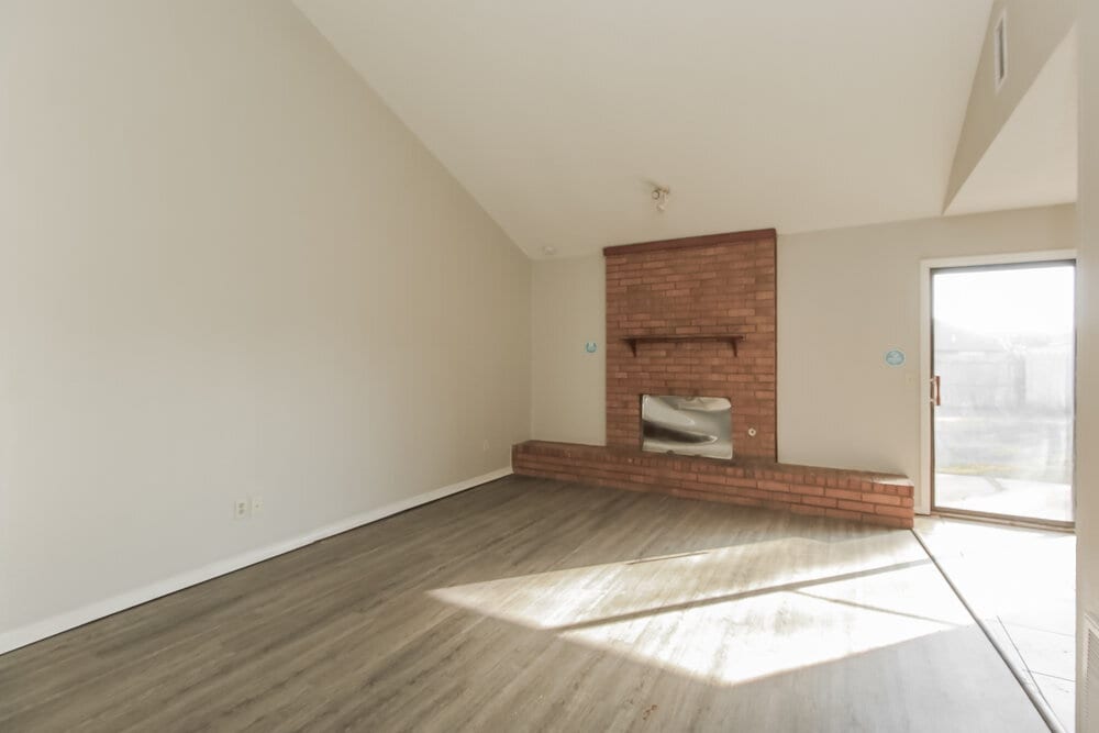 Building Photo - 1808 SE 13th St