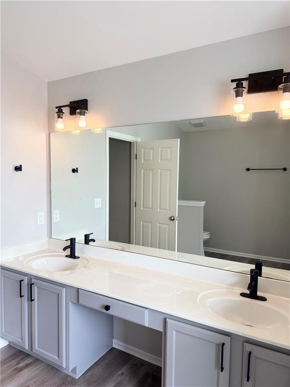 Building Photo - 2887 Montview Dr SW