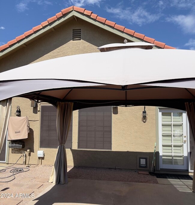 Building Photo - 633 S Danyell Dr