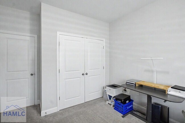 Building Photo - 303 Alder Pass
