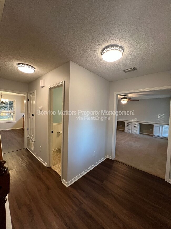 Building Photo - 6004 Players Pl