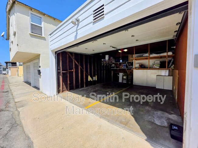 Building Photo - 57 7th Ct