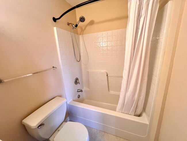 Building Photo - Cranberry Township - 3 Bedroom 2.5 Bathroo...