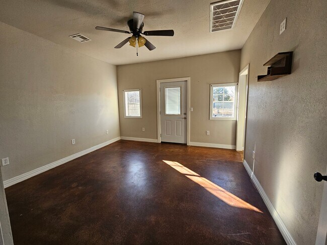 Building Photo - 21387 Fir Ln