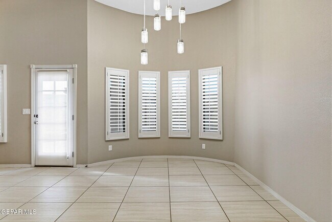 Building Photo - 14949 Jerry Armstrong Ct