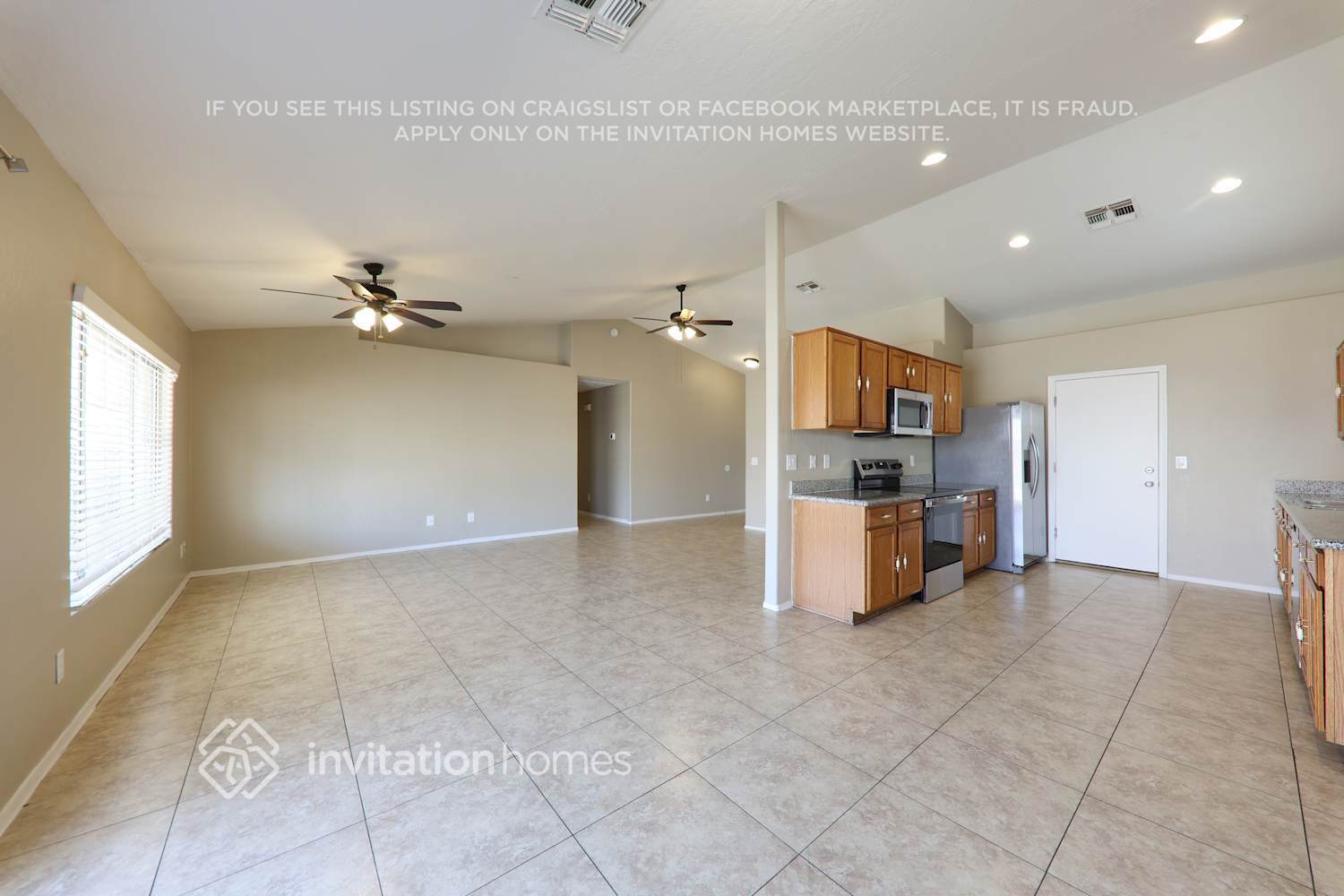 Building Photo - 8934 W Encanto Blvd