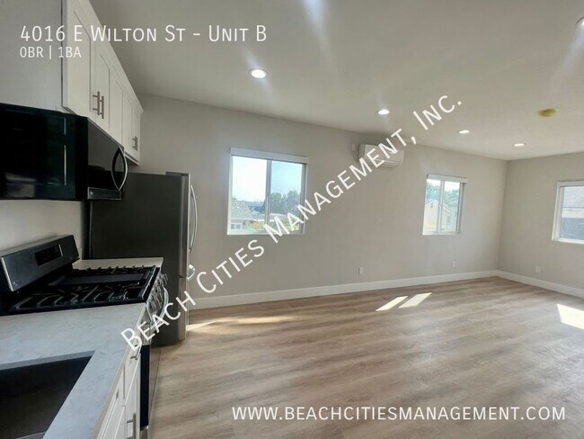 Building Photo - 4016 E Wilton St