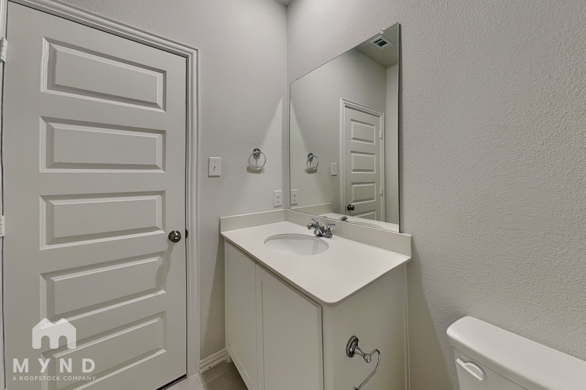 Building Photo - 545 Meadow Run Dr