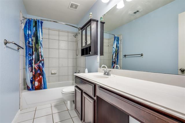 Building Photo - 10025 Wyndbrook Dr