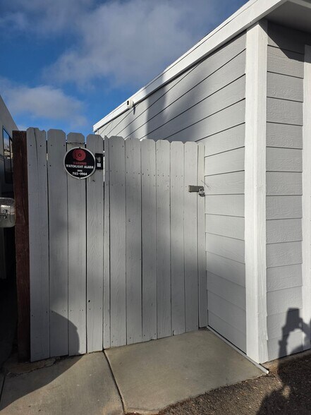 Building Photo - 523 N Tremont St