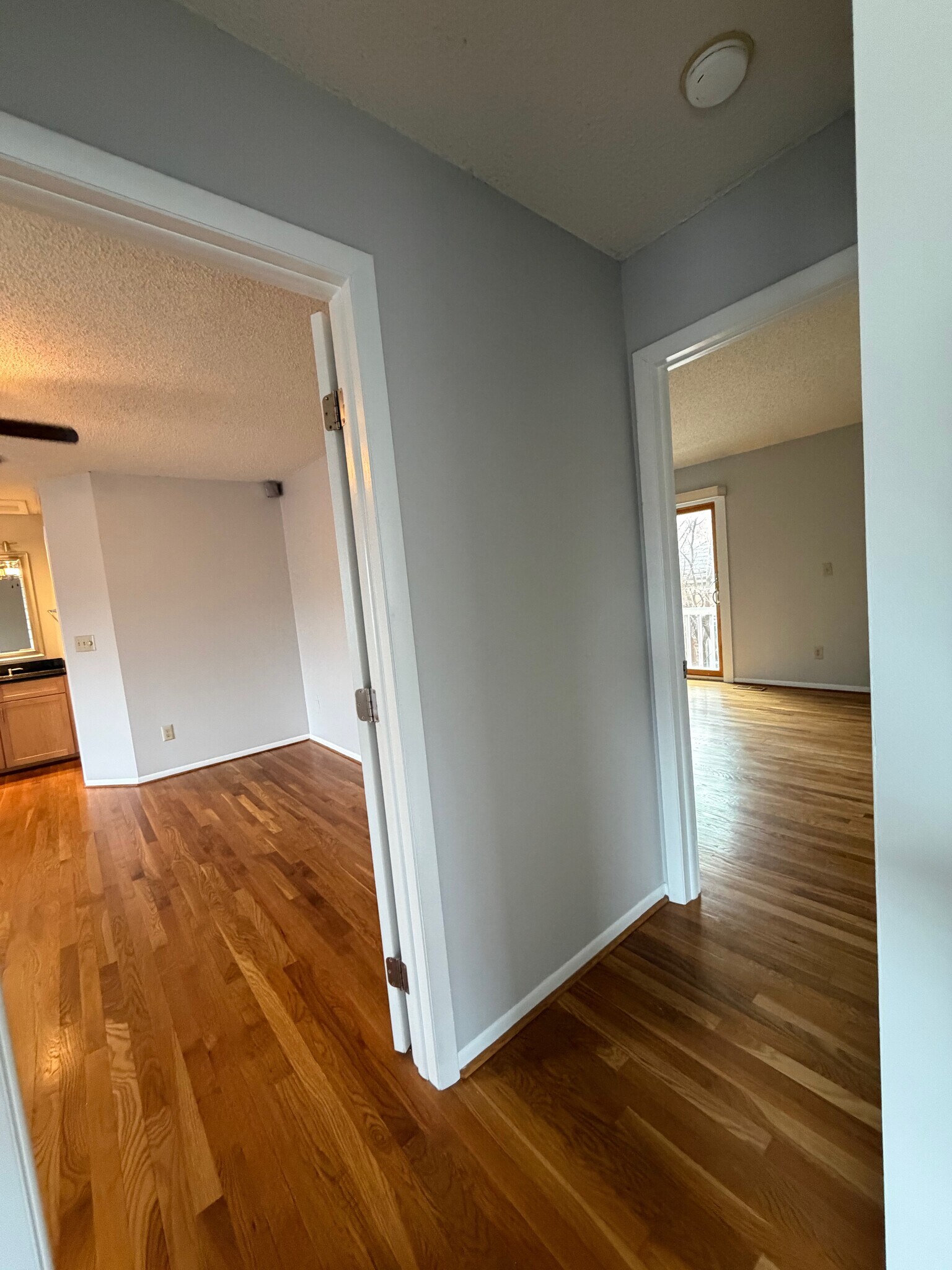 Building Photo - 1091 Harrison Ave