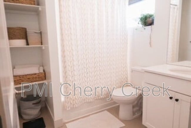 Building Photo - 2819 Jackson St