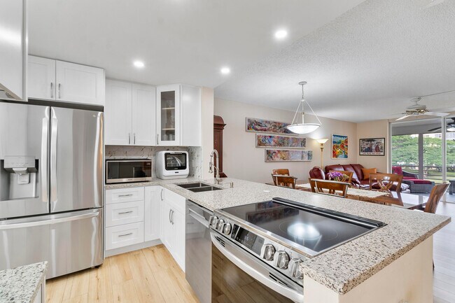 Building Photo - 27 Abbey Ln