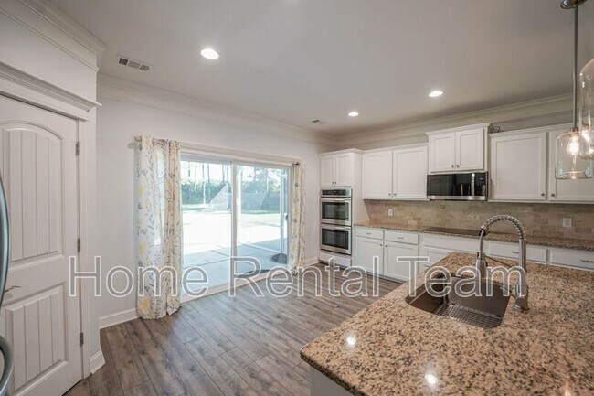 Building Photo - 425 Wicklow Dr