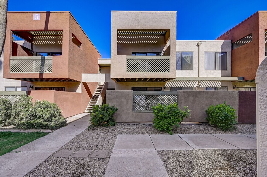 Building Photo - 3500 N Hayden Rd