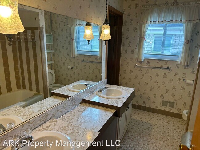 Building Photo - 3 br, 1.5 bath House - 29219 Ohmer