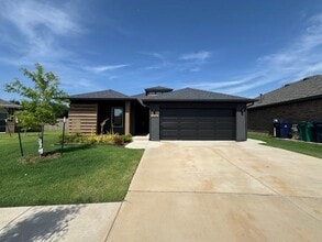 Building Photo - 3105 Gunnison River Dr