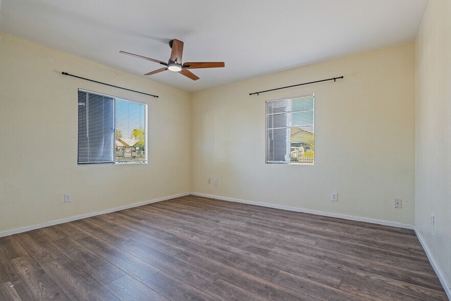 Building Photo - 2745 E Willetta St