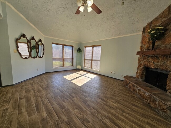 Building Photo - 8319 Wind Veil Dr