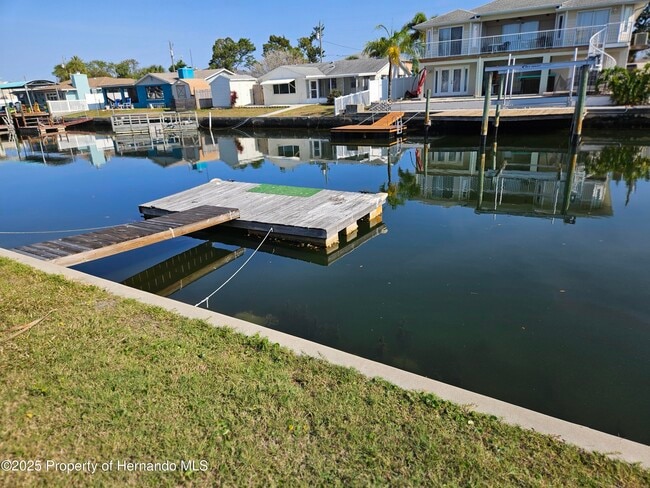 Building Photo - 13240 Starfish Dr