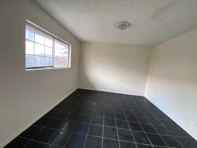 Building Photo - 1108 Monterey St