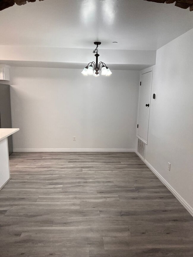 Building Photo - Beautiful 3-Bedroom Condo in Pleasant Grov...