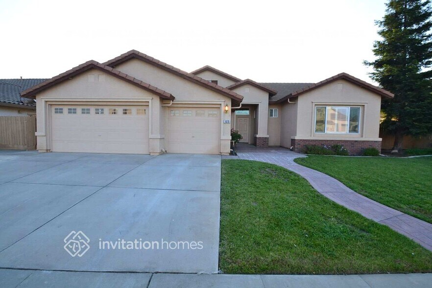 Primary Photo - 1070 Steele Way