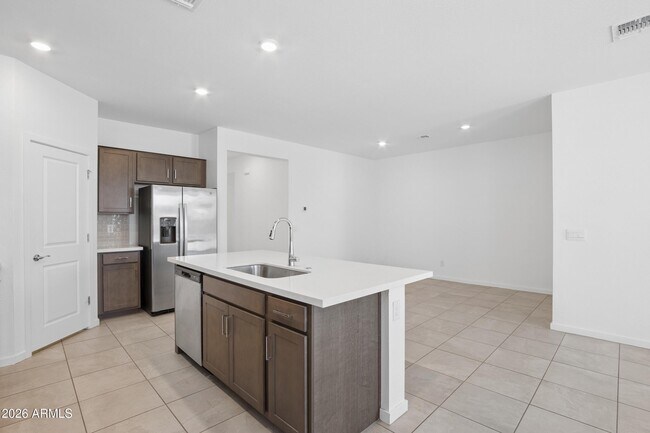 Building Photo - 25293 W Wayland Dr