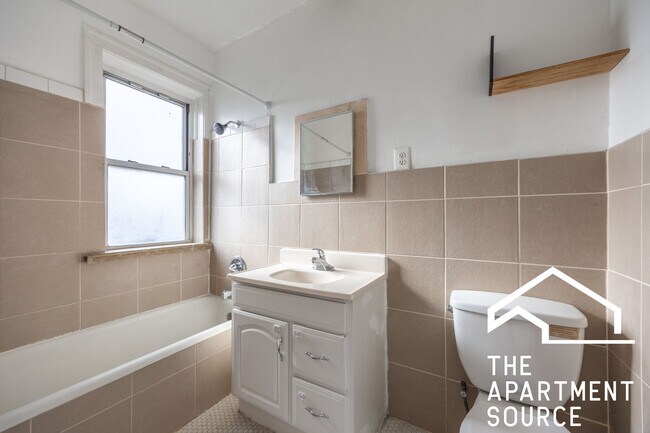 Building Photo - 3420 W Irving Park Rd