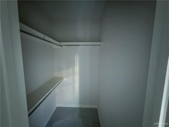 Building Photo - 13 Puffin Ave