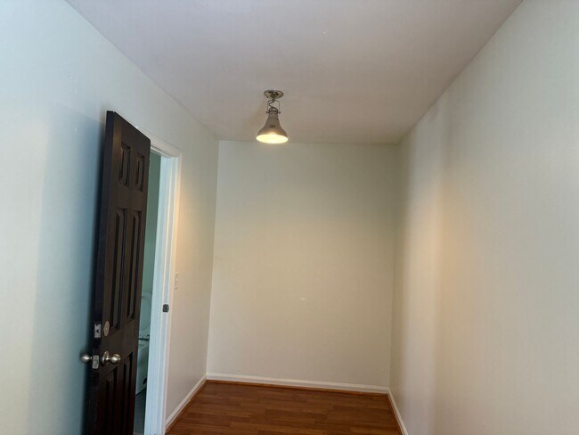 Building Photo - Lexington - Commercial Property