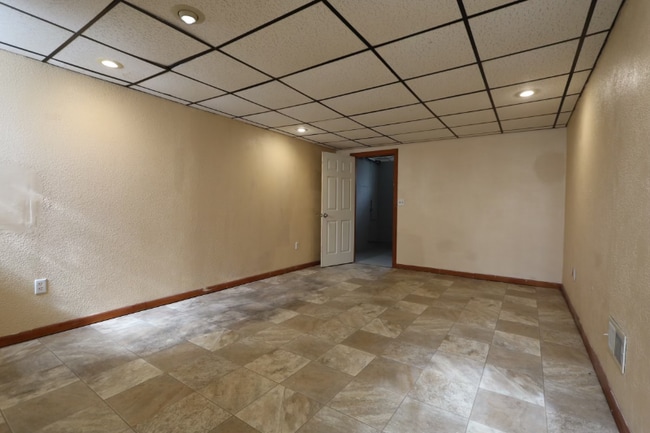 Building Photo - 4014 Wetzler Rd