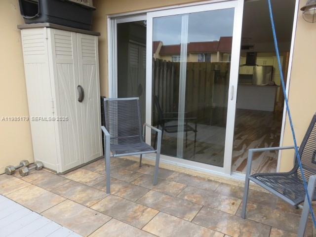 Building Photo - 9974 N Kendall Dr