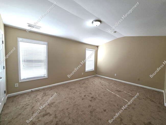 Building Photo - 1722 Coleville Oak Ln