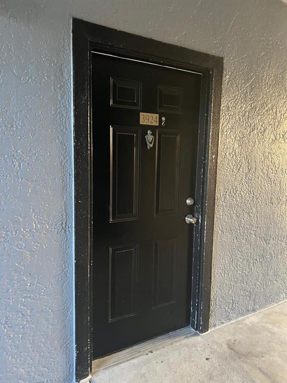 Building Photo - 3701 Castle Pines Ln