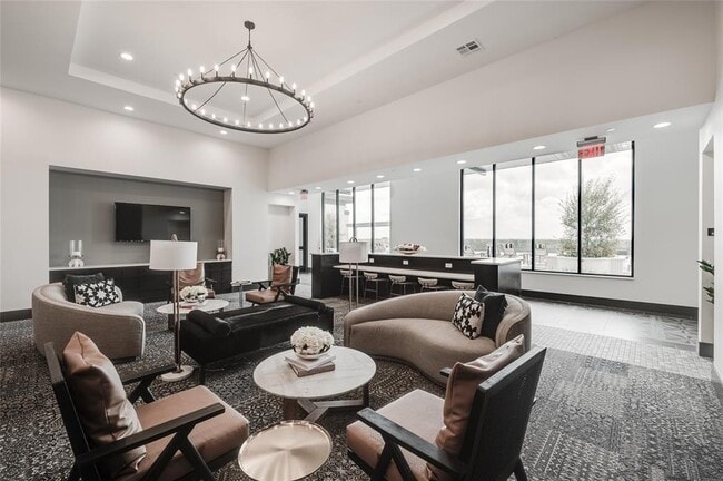 Building Photo - 1414 N Shepherd Dr