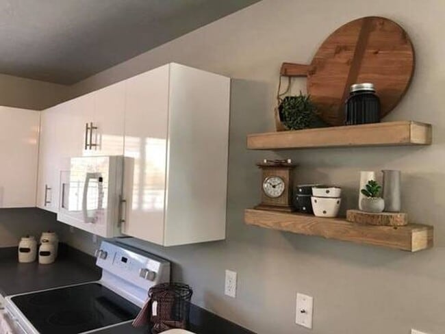 Primary Photo - CUTE CONDO FOR RENT IN OREM!!!