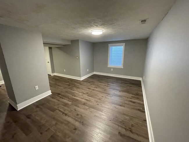 Building Photo - 2202 N 51st St