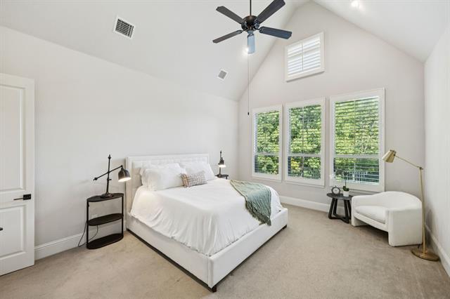 Building Photo - 204 Chisholm Trail