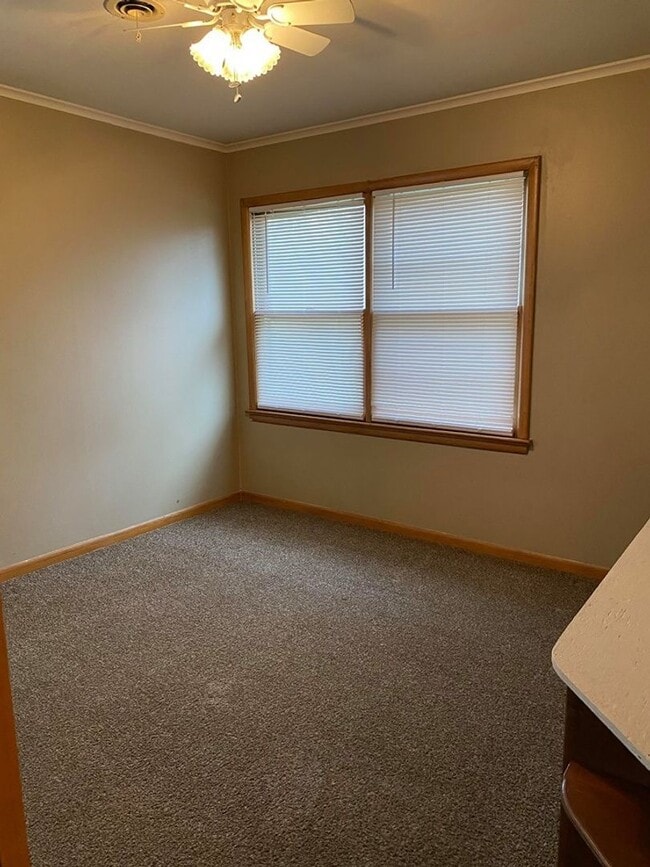 Building Photo - Super Clean and Nice!