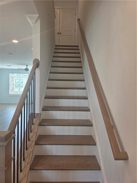 Building Photo - 5426 Howington Ct