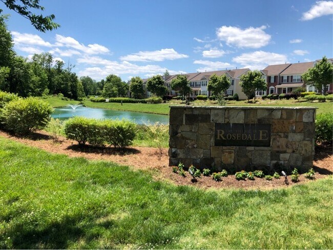 Building Photo - 14008 Lyon Hill Ln