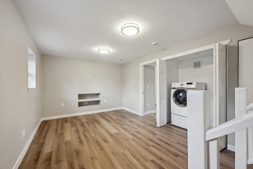 New Laundry Facilities - 9385 Carr St