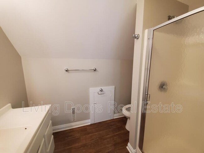 Building Photo - 838 F St